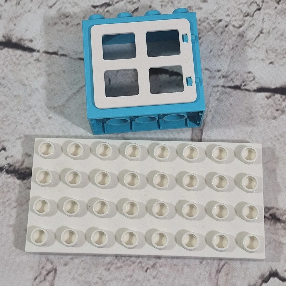 Lego Duplo Lot Figures Traffic Guy Pilot Woman Building Block Window Car Chair